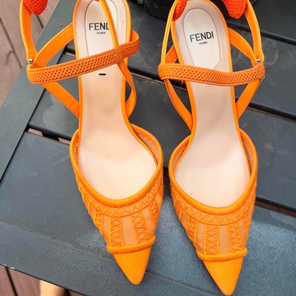 Fendi Colibri Orange Mesh Slingback Pumps Neon Pointed Toe Kitten Heels 36.5 - Picture 2 of 8